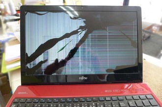 液晶パネル割れ 富士通Lifebook AH53U