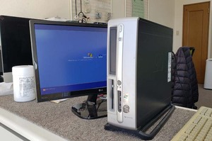 WinXP HP COMPAQ 電源入るも画面映らず