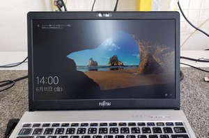 液晶パネル割れ修理 富士通WS1/B1 水戸市