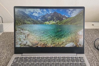 液晶パネル割れ Lenovo Ideapad720S 小美玉市