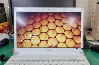 画面割れで7年間眠っていた 東芝R732/E26HW 常陸大宮市