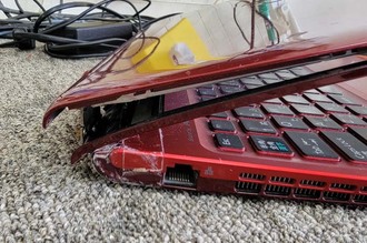 画面が閉じられない 富士通Lifebook AH77 水戸市
