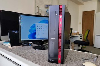 電源入らず カッコいいケースWinDy ALTUM FC200 PC