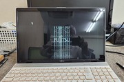 液晶割れ、起動不能？ 富士通Lifebook AH77/C2