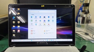
              2011年モデル？ VAIO SVF152C1 大量の写真データが...。
