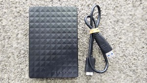 SEAGATE ポータブルHDD 1TBデータ復旧 笠間市法人様から