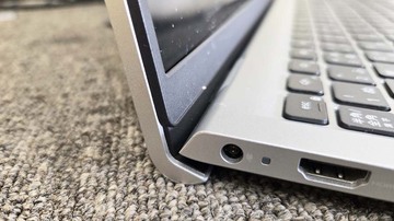 
              また来た～DELL Inspiron3515 ヒンジ部分破損 水戸市