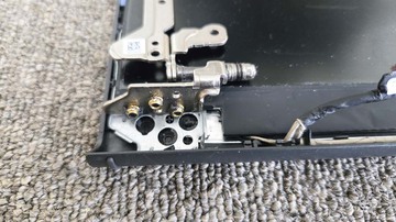 DELL Inspiron3511 また来た~ヒンジ部分破損 水戸市