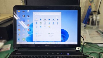 
              2012年発売モデルLifebook AH77/E 電源入らずからWindows11、劇的高速化