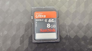 今年撮影写真が消えた？SDカード SanDisk Ultra 8GB 水戸市法人様から