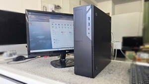 メモリー64GB搭載省スペースデスクトップパソコン販売 早い者勝ち！