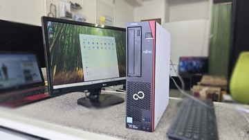 
              整備済み中古デスクトップPC 販売中 富士通ESPLIMO D586/M