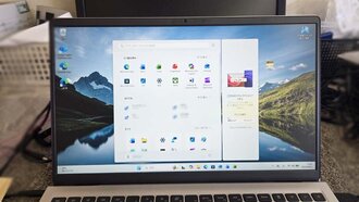 USBメモリ置いたまま画面を閉じてい画面割れ DELL Inspiron3520 水戸