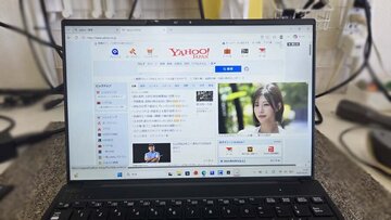 
              世界最軽量 富士通Lifebook UH/X/H 液晶パネル割れ 水戸市