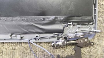 
              水戸市法人様から Lenovo Ideapad ヒンジ部分破損で画面が開けにくい