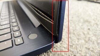 ヒンジ部分破損で画面が開きにくい Lenovo Ideapad Slim3 15ABA7 日立市